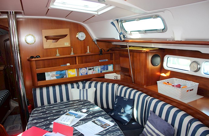 Beneteau Oceanis 411